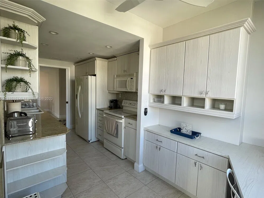 101 Crandon Blvd #473 Key Biscayne, FL 33149
