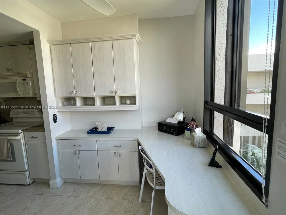 101 Crandon Blvd #473 Key Biscayne, FL 33149
