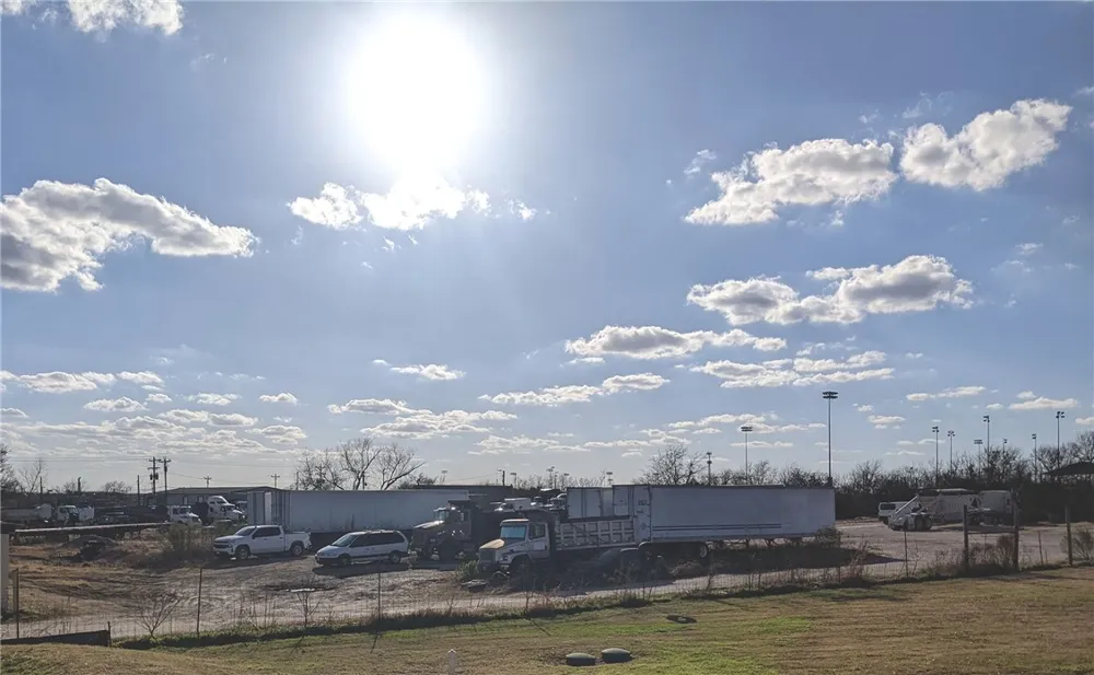 4300 Burch Drive Del Valle, TX 78617