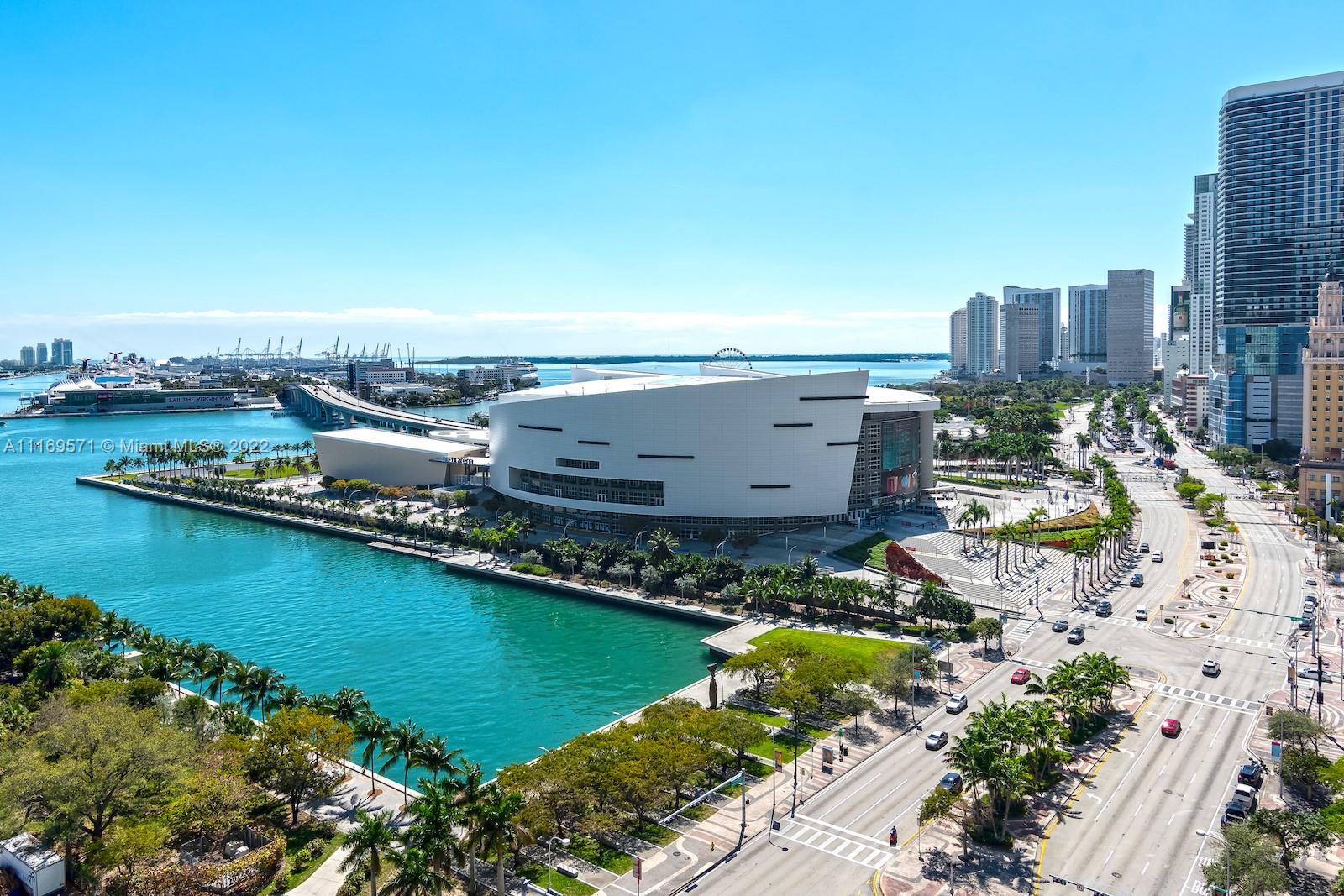 900 Biscayne Blvd #2006 Miami, FL 33132