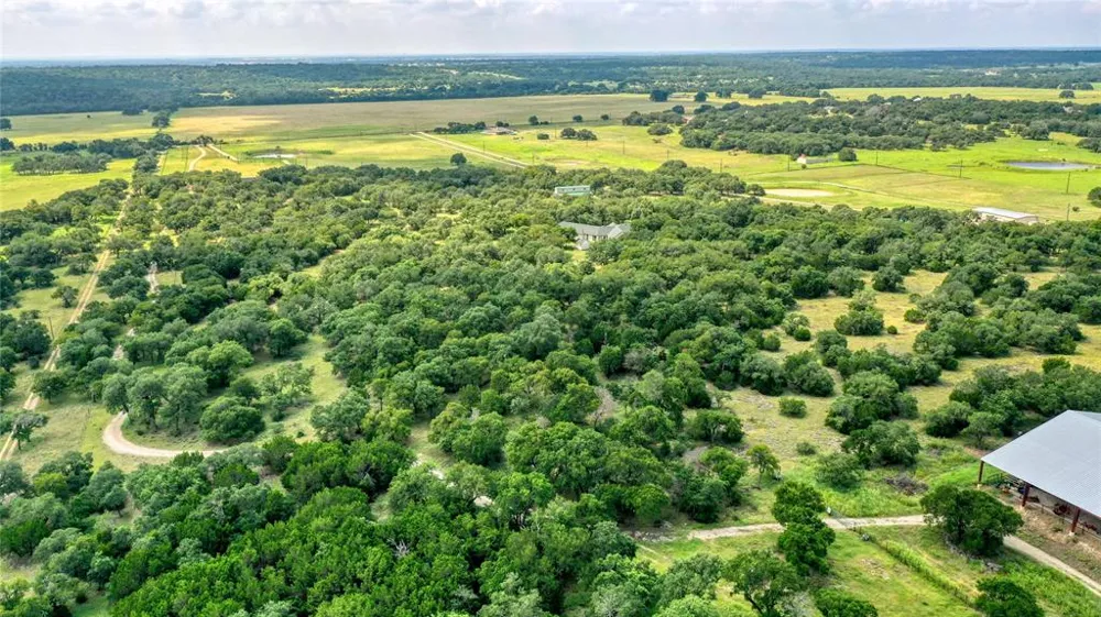 404 Strada Luca Florence, TX 76527