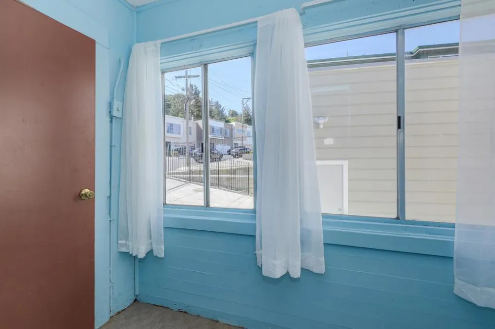 598 Crocker Avenue Daly City, CA 94014
