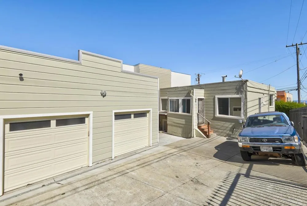 598 Crocker Avenue Daly City, CA 94014