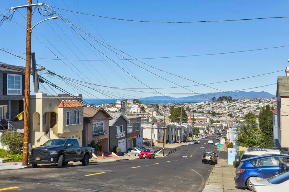 598 Crocker Avenue Daly City, CA 94014