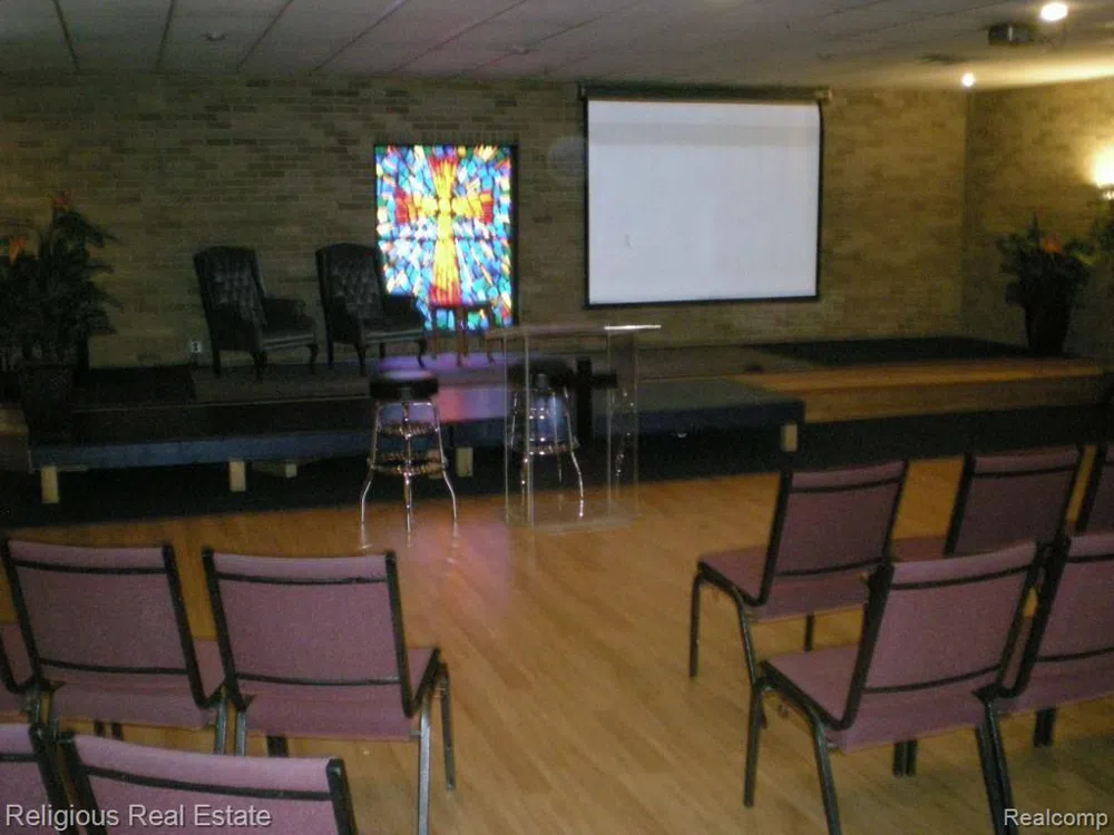 14205 Twelve Mile Warren City, MI 48088