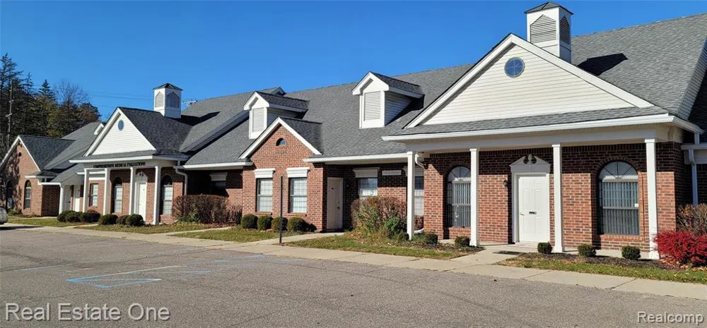 24380 ORCHARD LAKE RD STE 104-114 Farmington Hills City, MI 48336