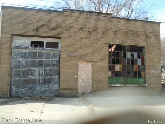 13498 HEALY Detroit City, MI 48212