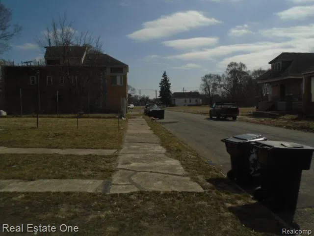 13498 HEALY Detroit City, MI 48212