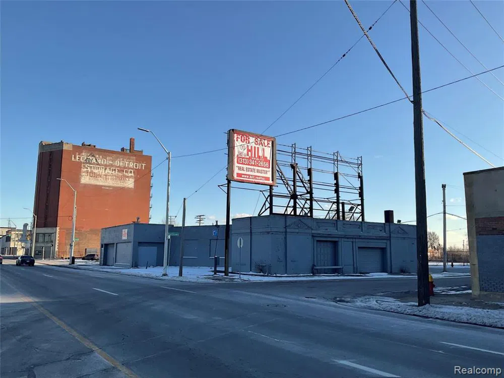 11019 W Grand River Avenue Detroit City, MI 48204