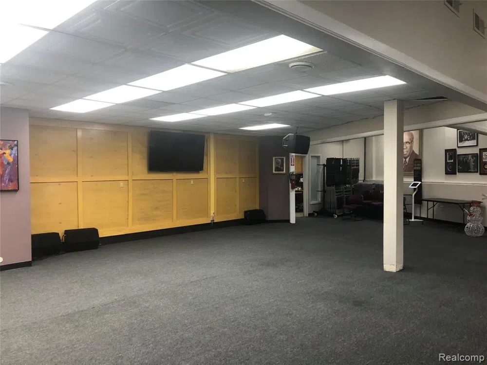12038 Grand River Avenue W Detroit City, MI 48204