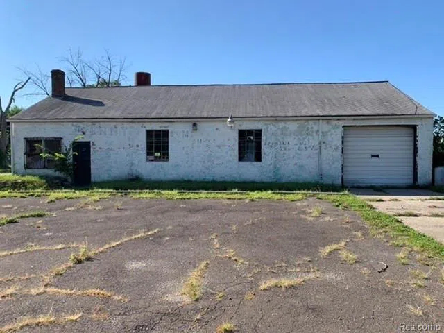 28805 CARLYSLE STREET