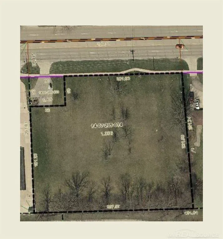 13 Mile Road Roseville City, MI 48066