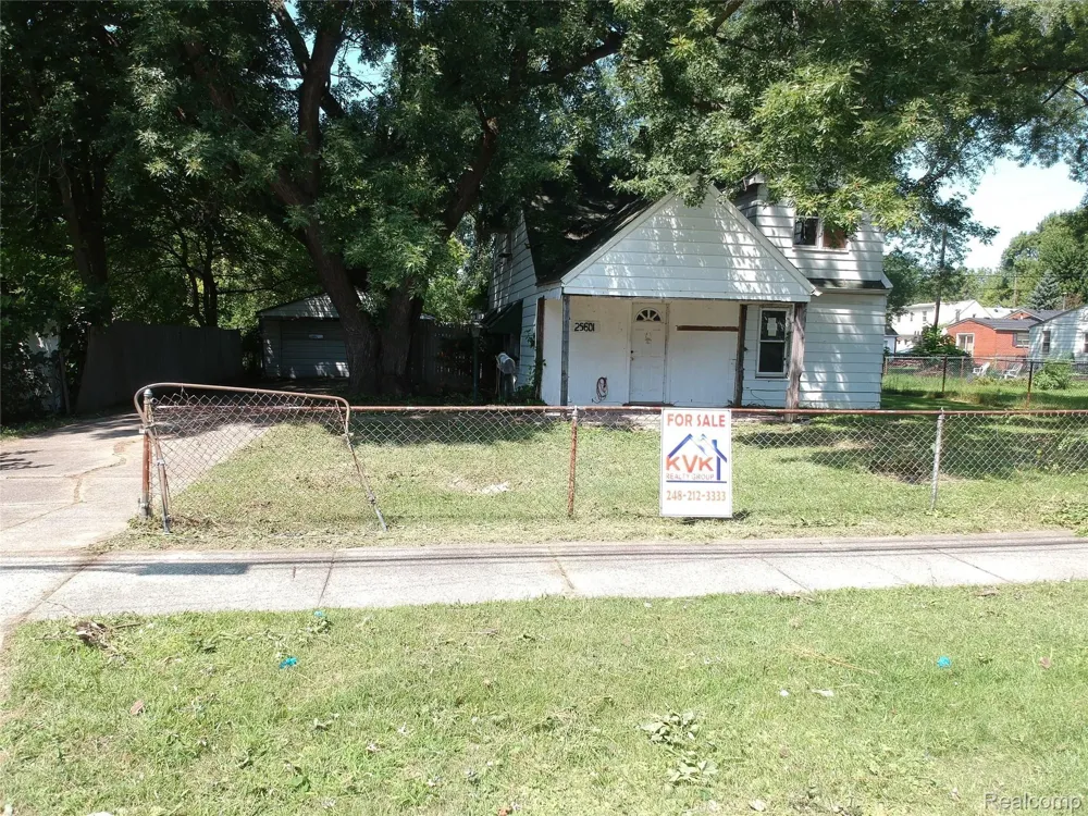 25601 PETER KALTZ ROAD Warren City, MI 48091