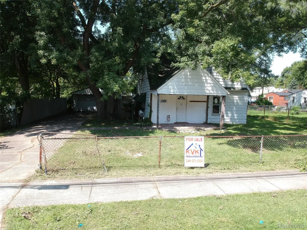 25601 PETER KALTZ ROAD Warren City, MI 48091