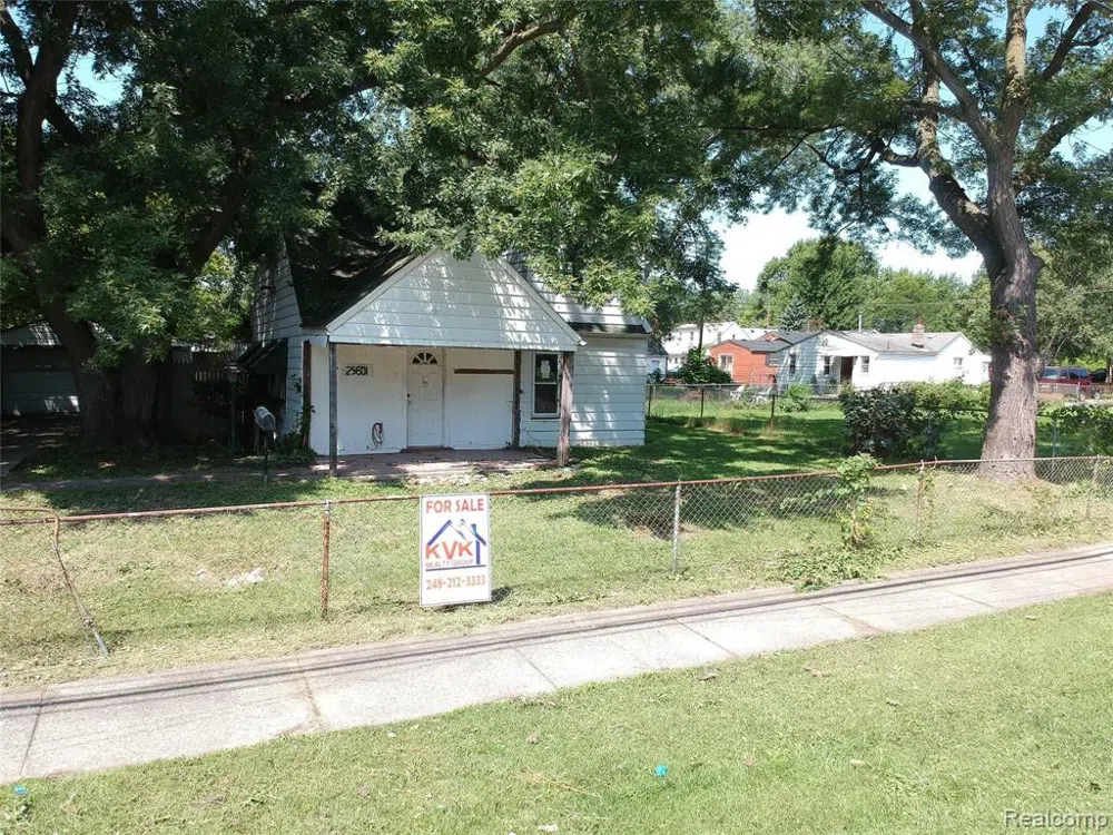 25601 PETER KALTZ ROAD Warren City, MI 48091