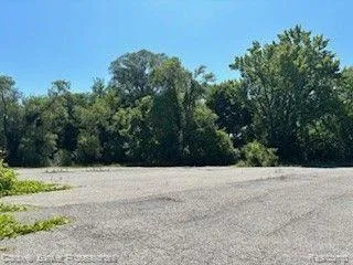 7585 BELLEVILLE ROAD Van Buren Charter Township, MI 48111