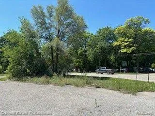 7585 BELLEVILLE ROAD Van Buren Charter Township, MI 48111