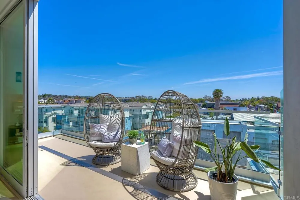 2646 State Street #D Carlsbad, CA 92008