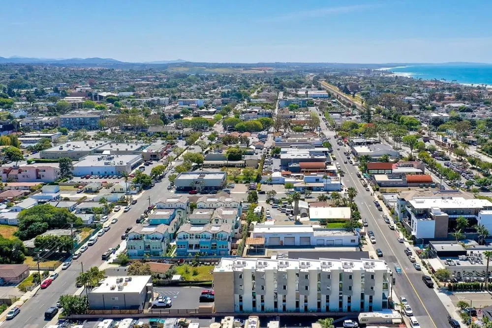 2646 State Street #D Carlsbad, CA 92008