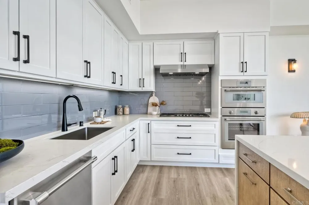 2646 State Street #D Carlsbad, CA 92008