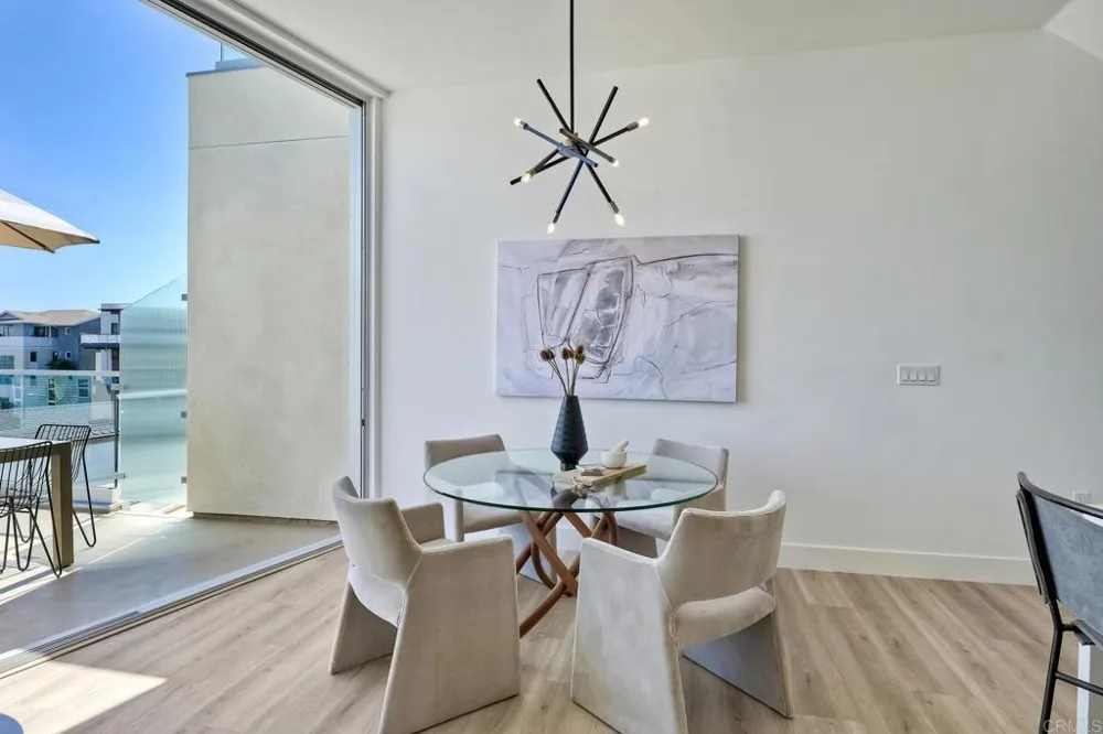 2646 State Street #D Carlsbad, CA 92008