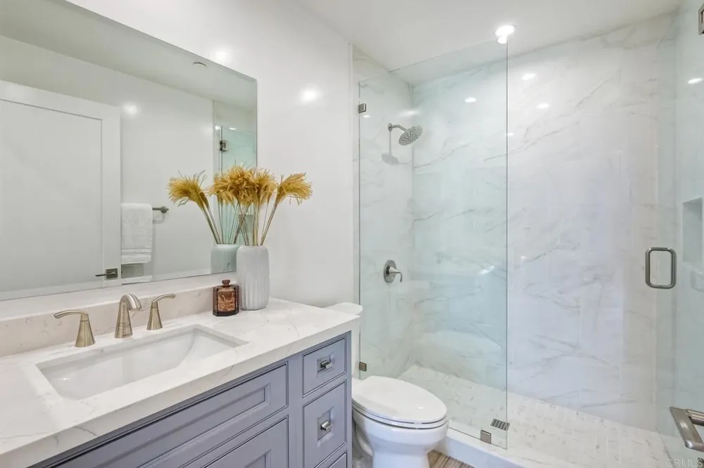 2646 State Street #D Carlsbad, CA 92008