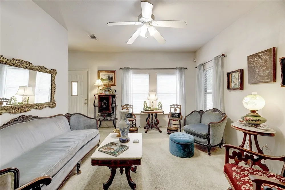 604 Fletcher Street Austin, TX 78704
