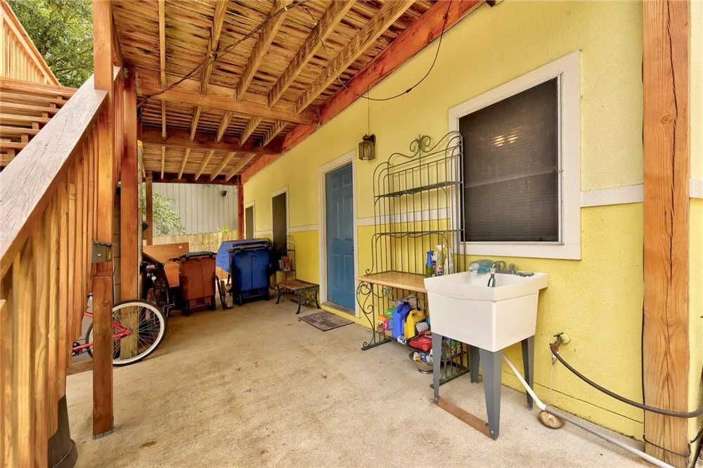 604 Fletcher Street Austin, TX 78704
