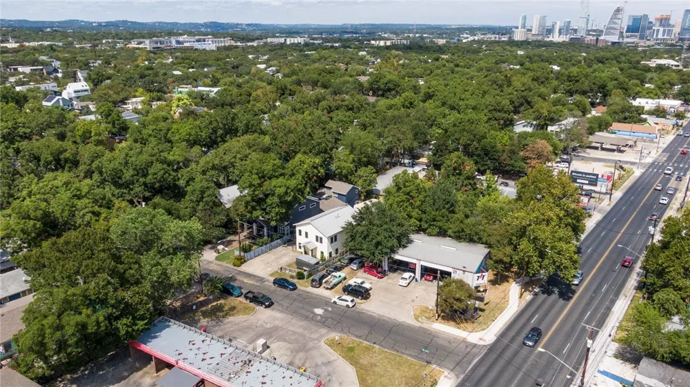 604 Fletcher Street Austin, TX 78704