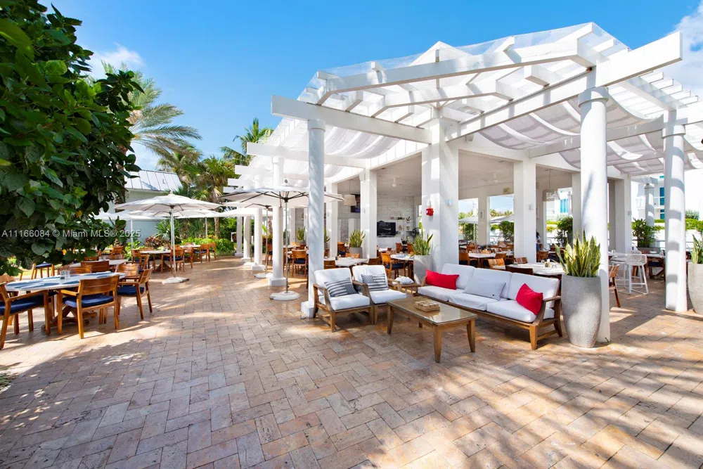 100 S Pointe Dr #908 Miami Beach, FL 33139
