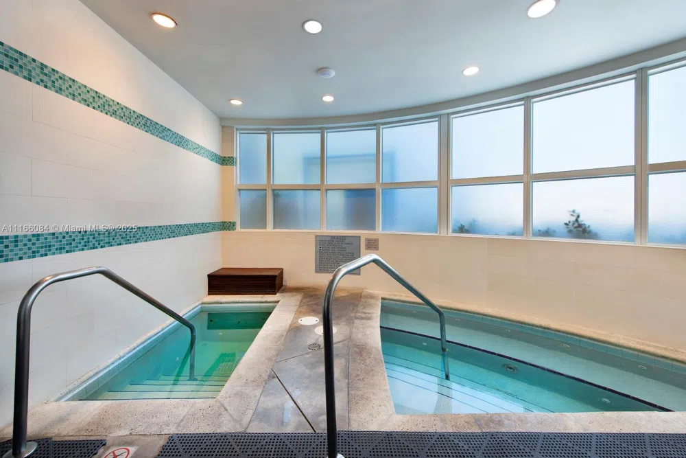 100 S Pointe Dr #908 Miami Beach, FL 33139