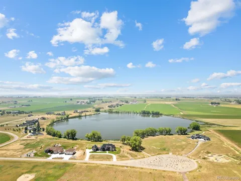 3427 Fox Crossing Place