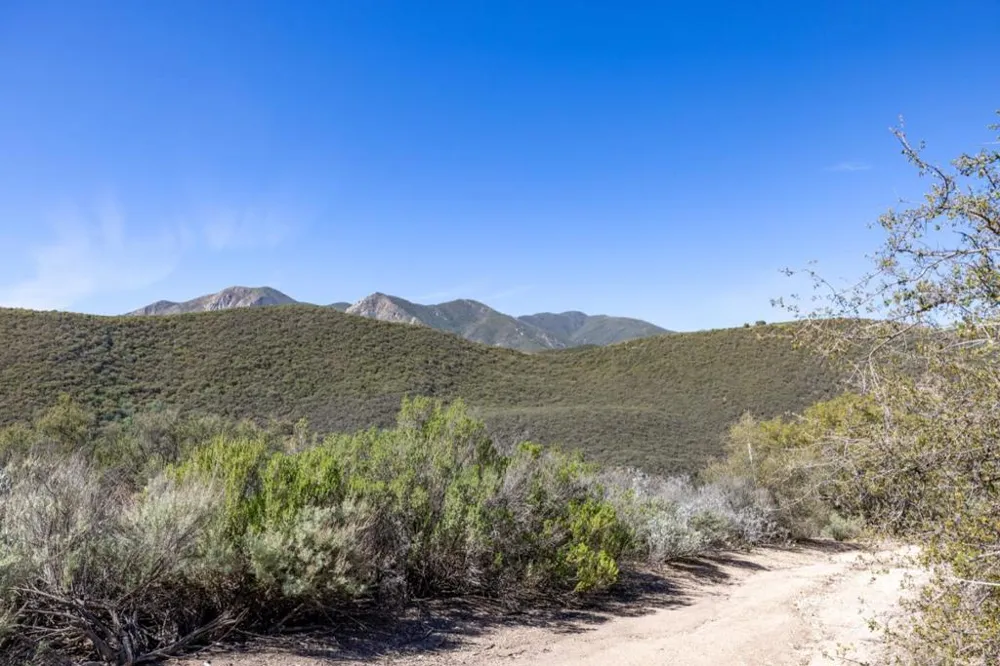 43515 Carmel Valley Road Greenfield, CA 93927
