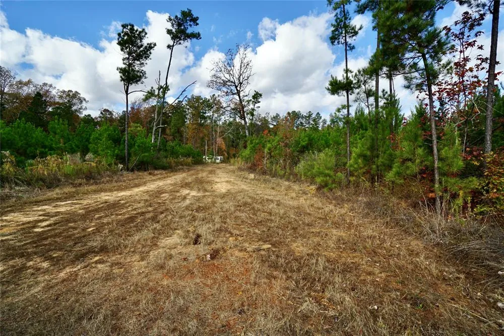 160 Highway Benton, LA 71006