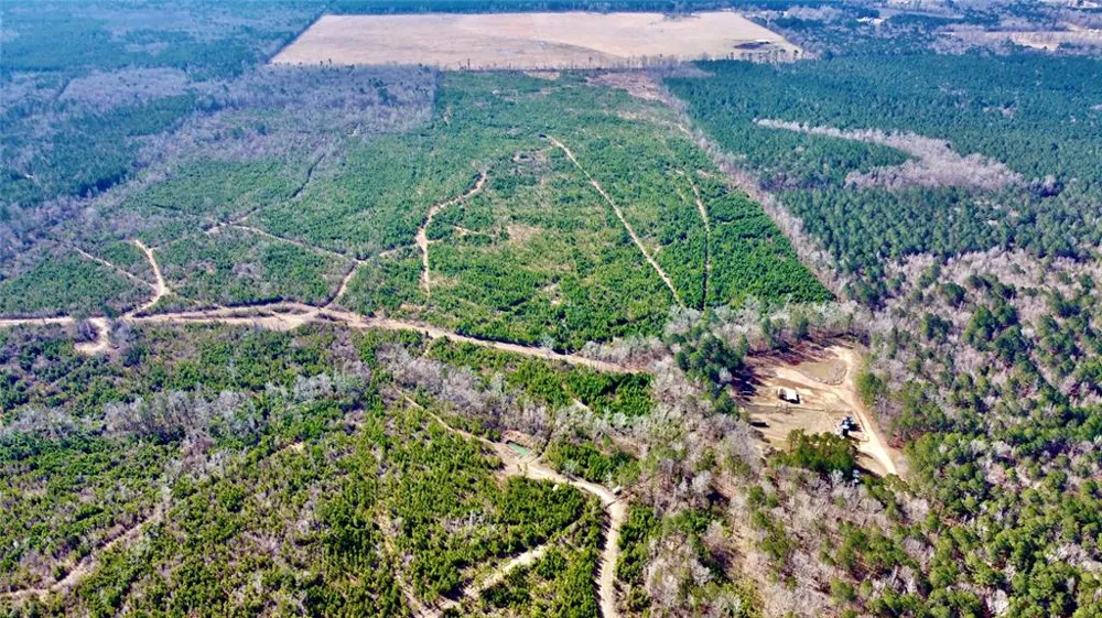 160 Highway Benton, LA 71006