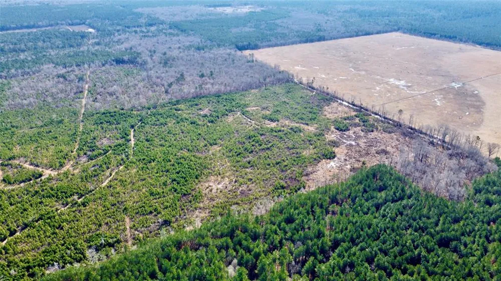 160 Highway Benton, LA 71006