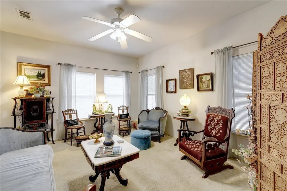 604 Fletcher Street Austin, TX 78704