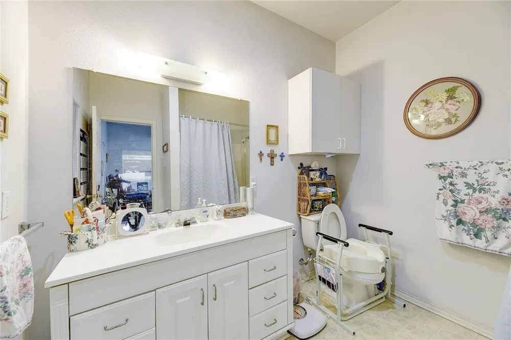 604 Fletcher Street Austin, TX 78704