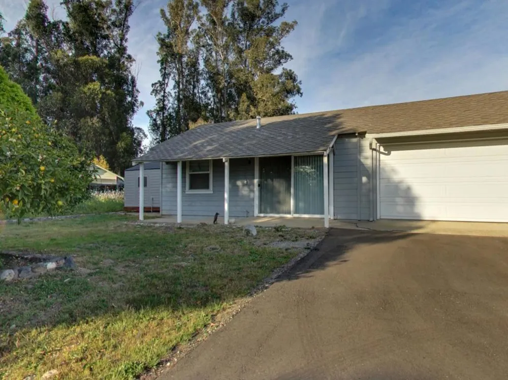 136 Alta Drive Watsonville, CA 95076