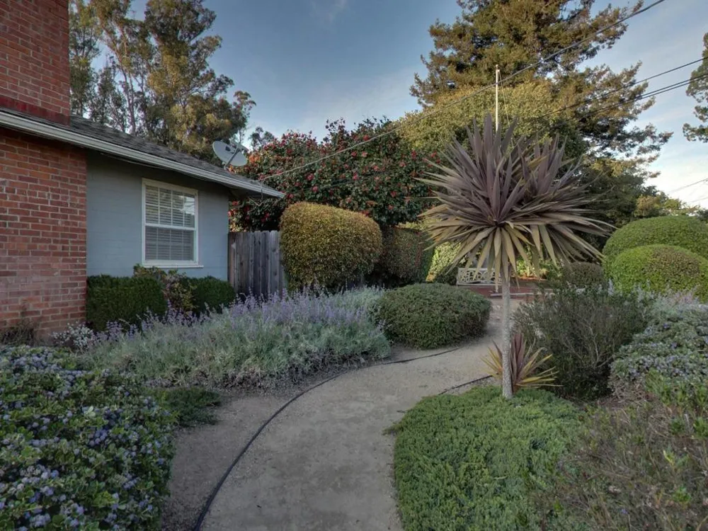 136 Alta Drive Watsonville, CA 95076