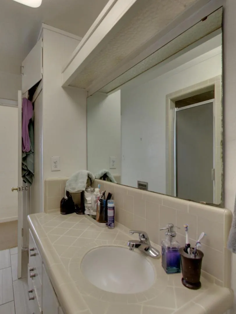 136 Alta Drive Watsonville, CA 95076