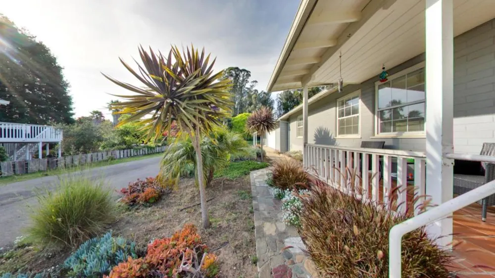 136 Alta Drive Watsonville, CA 95076