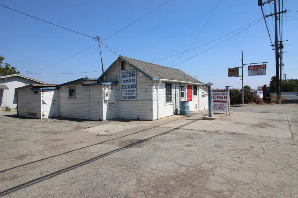 2025 Pacheco Pass Highway Gilroy, CA 95020