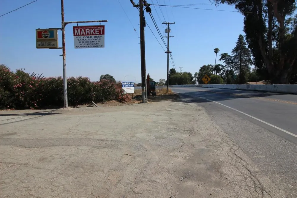 2025 Pacheco Pass Highway Gilroy, CA 95020