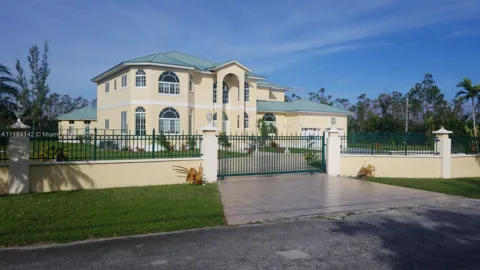 6 Bahama