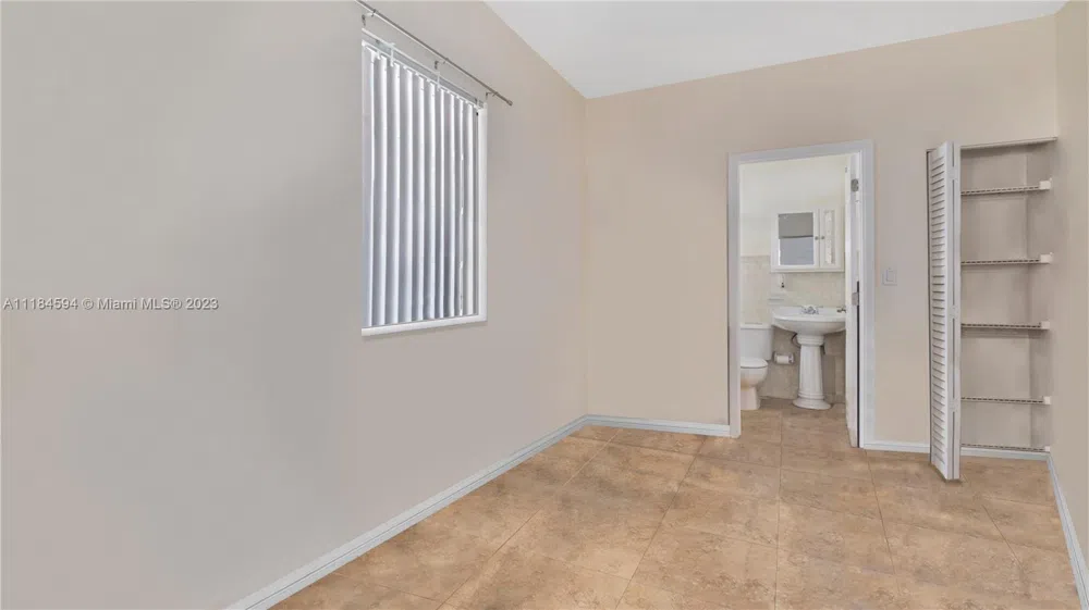 535 W 51st St Miami Beach, FL 33140