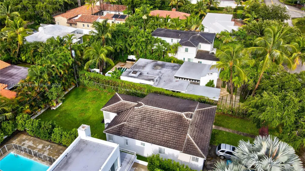 535 W 51st St Miami Beach, FL 33140