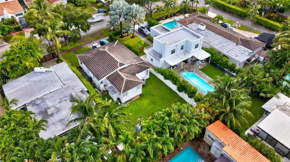 535 W 51st St Miami Beach, FL 33140