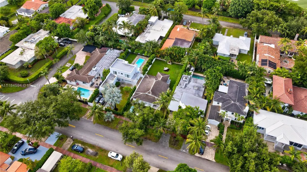 535 W 51st St Miami Beach, FL 33140