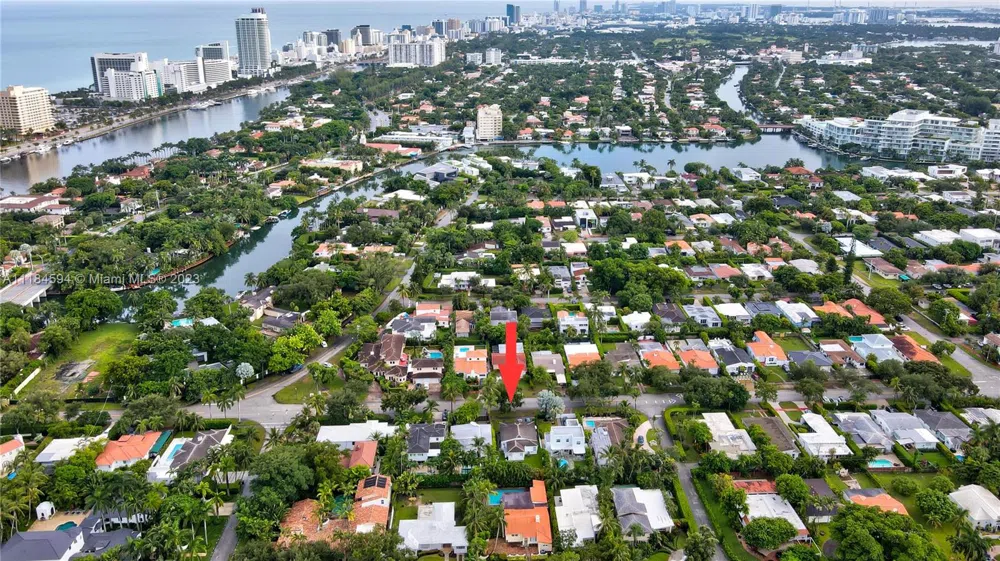 535 W 51st St Miami Beach, FL 33140